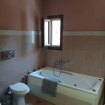 In Kalikri-loutro Area Kalamitsa